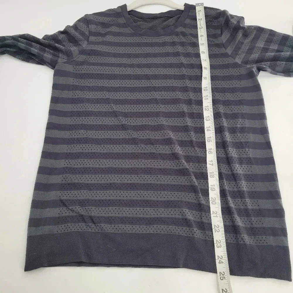 Lululemon stripe grey black breathable long sleeve breezy  top size 6